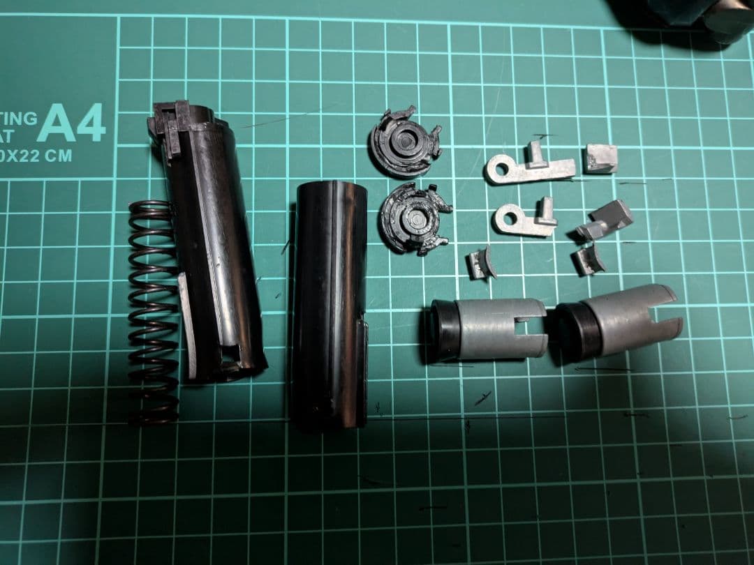 マルゼン ライブカート 排莢式 ルガーP08 豪華フルセット部品取り2丁