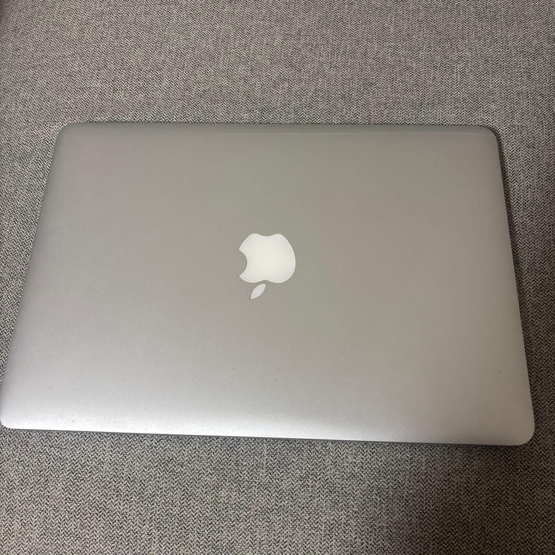 Apple MacBook Pro 13インチ　8GB　1TB