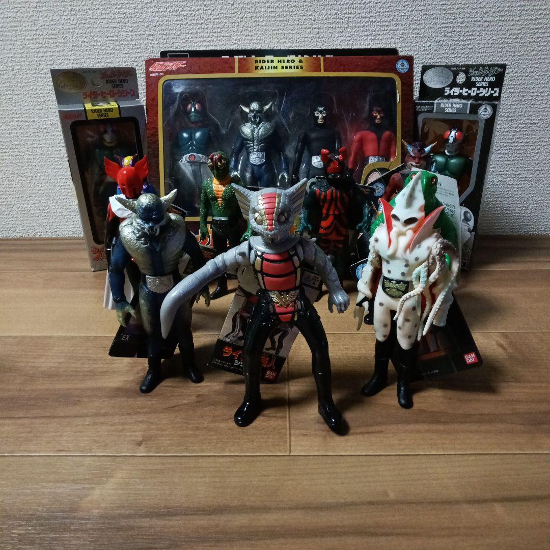 怪人フィギュア