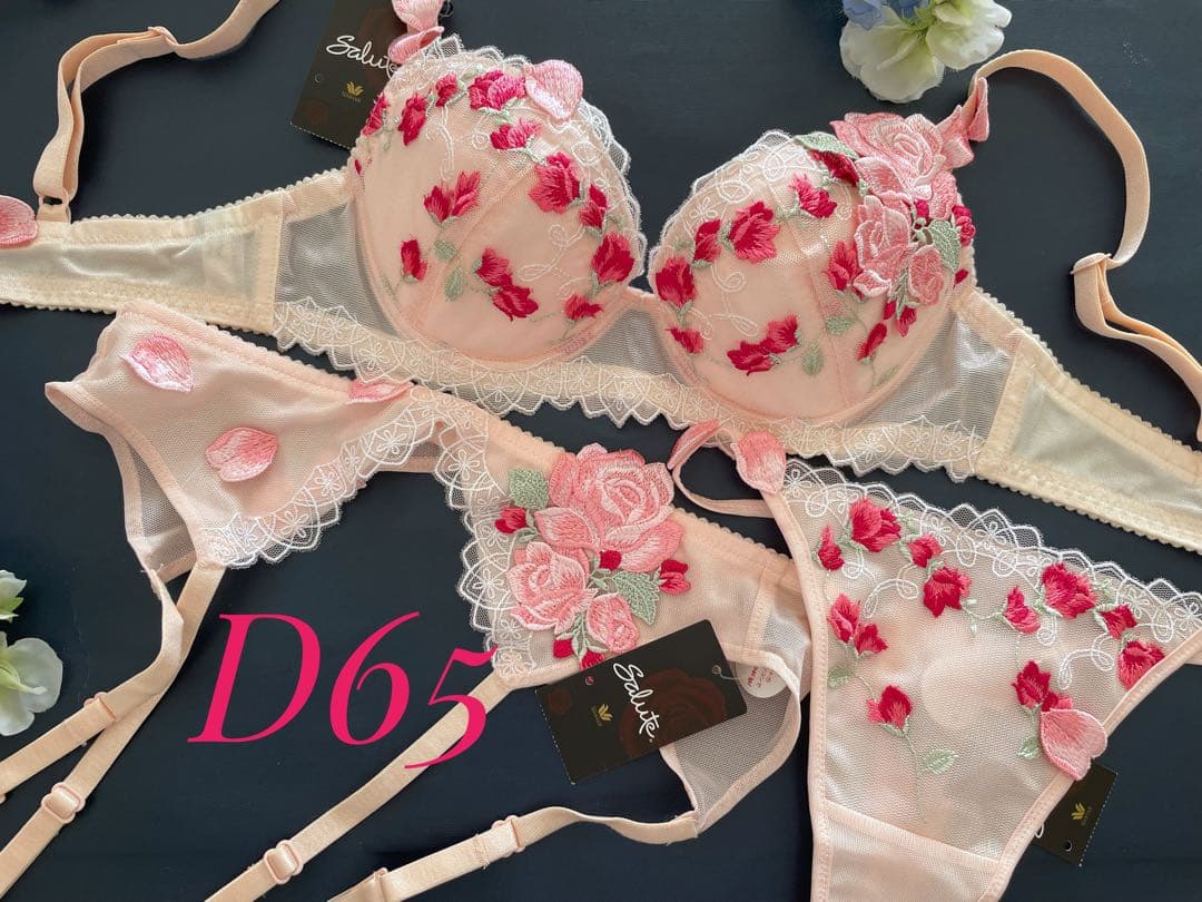 サルート D65/M 3点セット 82G オーブ 朝露に濡れた薔薇 - メルカリ