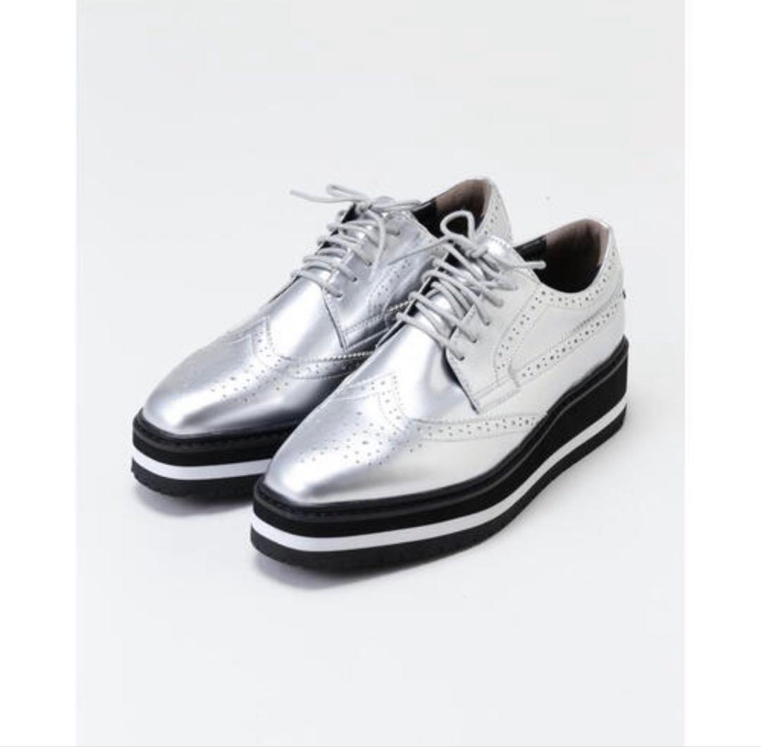 厚底 スパイクレス ゴルフシューズ ホワイト 24.5 レディース 新品タグ