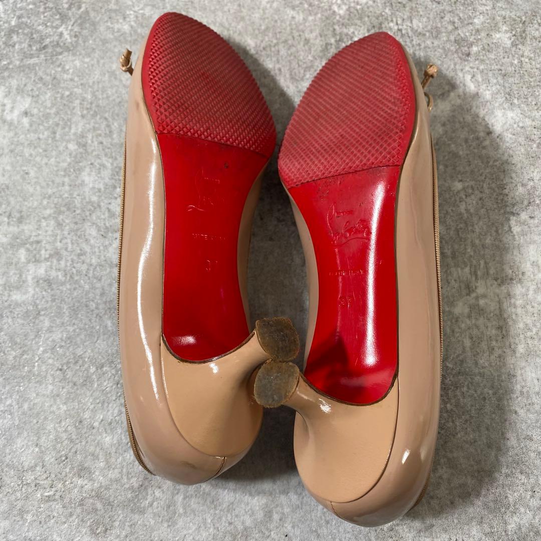 クリスチャンルブタン バレエシューズ ヒール エナメルレザー ベージュ