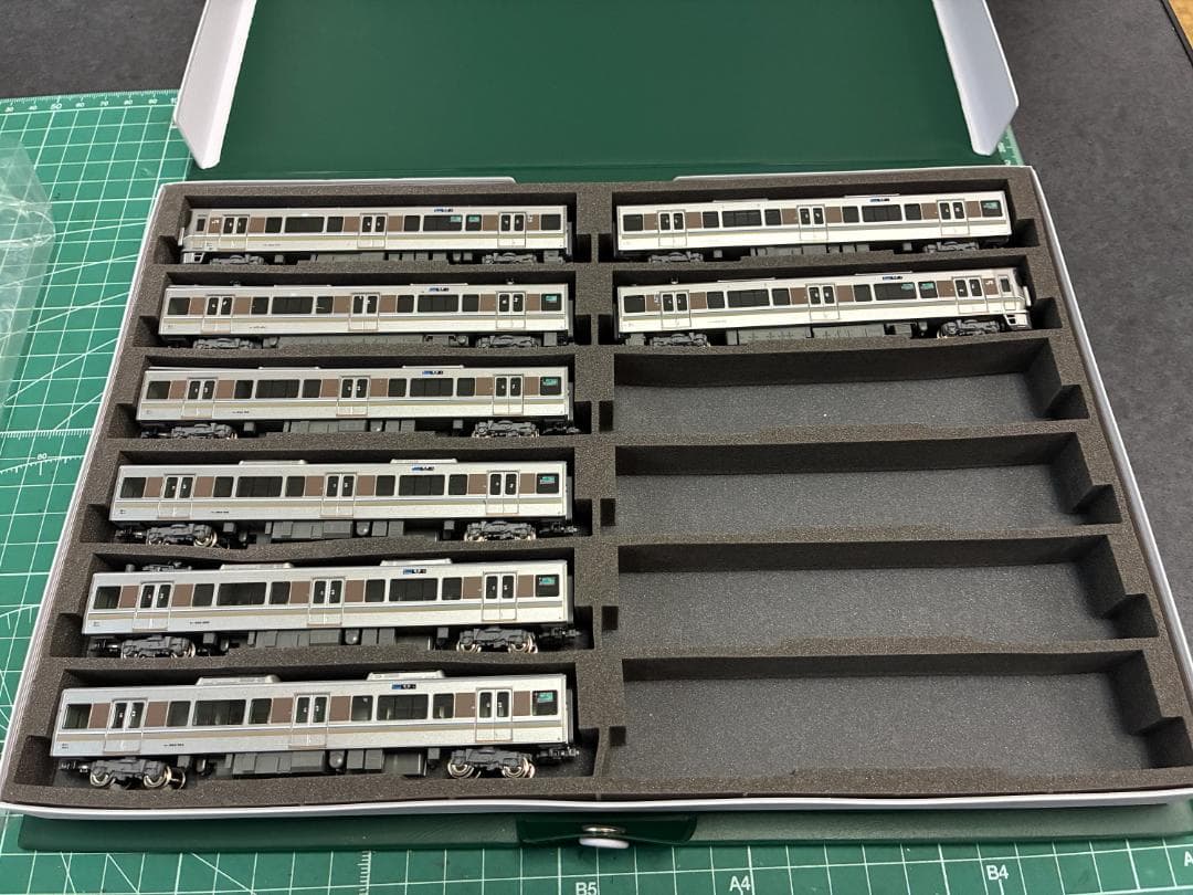 KATO10-1439 225系100番台新快速　8両セット