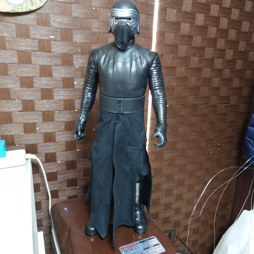 スターウォーズ　カイロレン　フィギュア