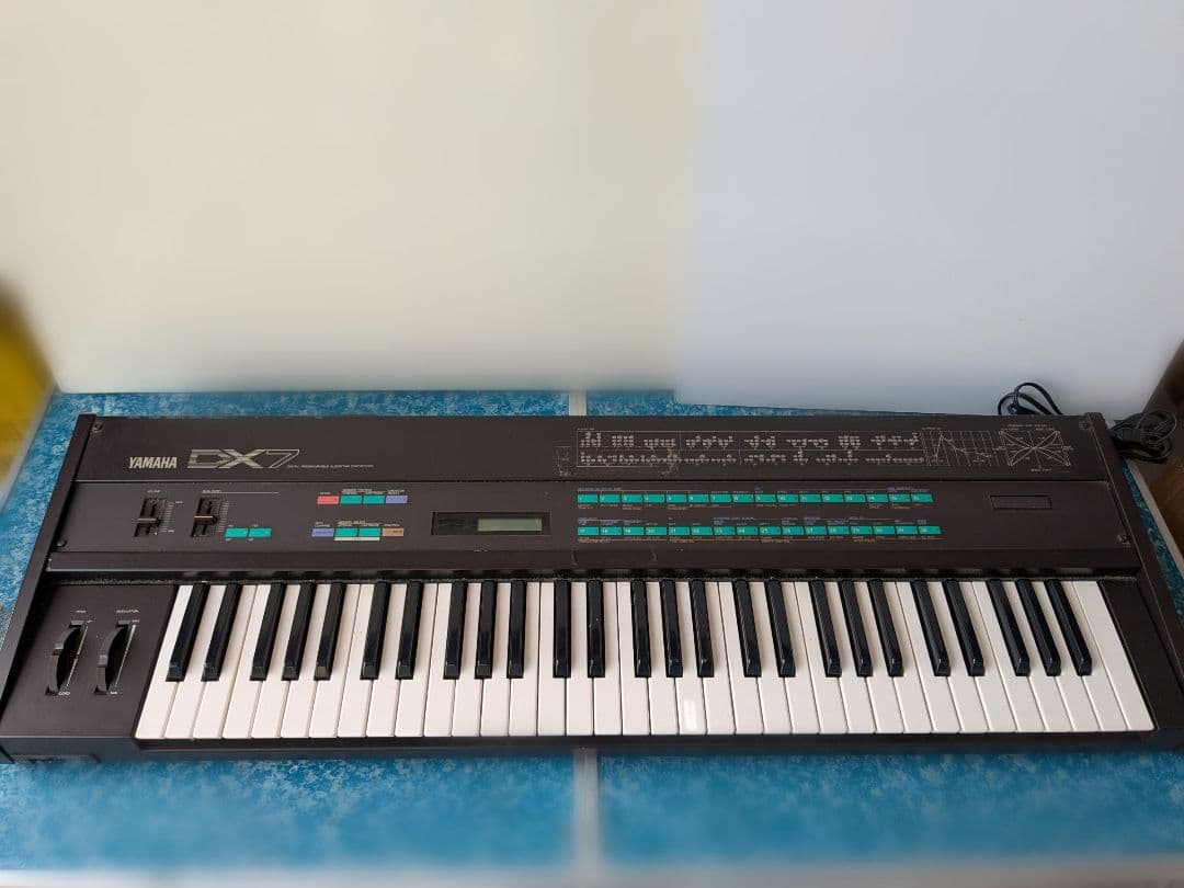 【ジャンク品扱い】YAMAHA DX7 シンセサイザー