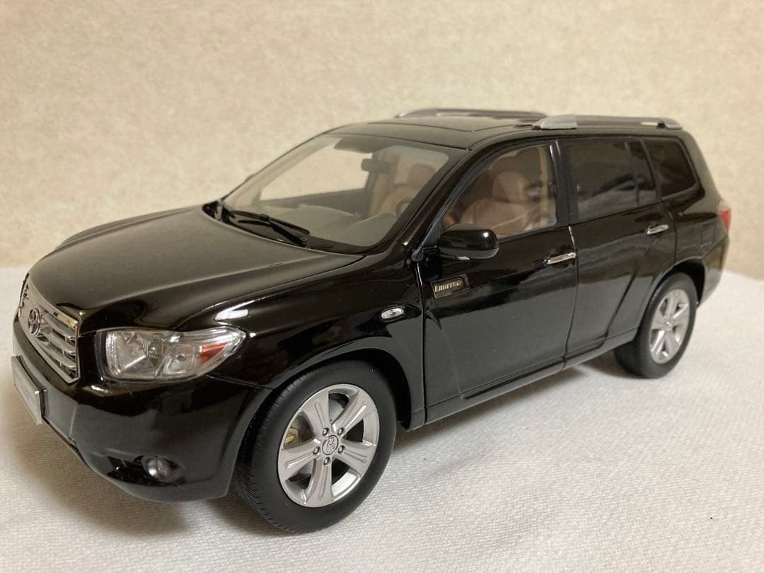 値下げ　1/18 ミニカー　トヨタ　ハイランダー　レア　Highlander