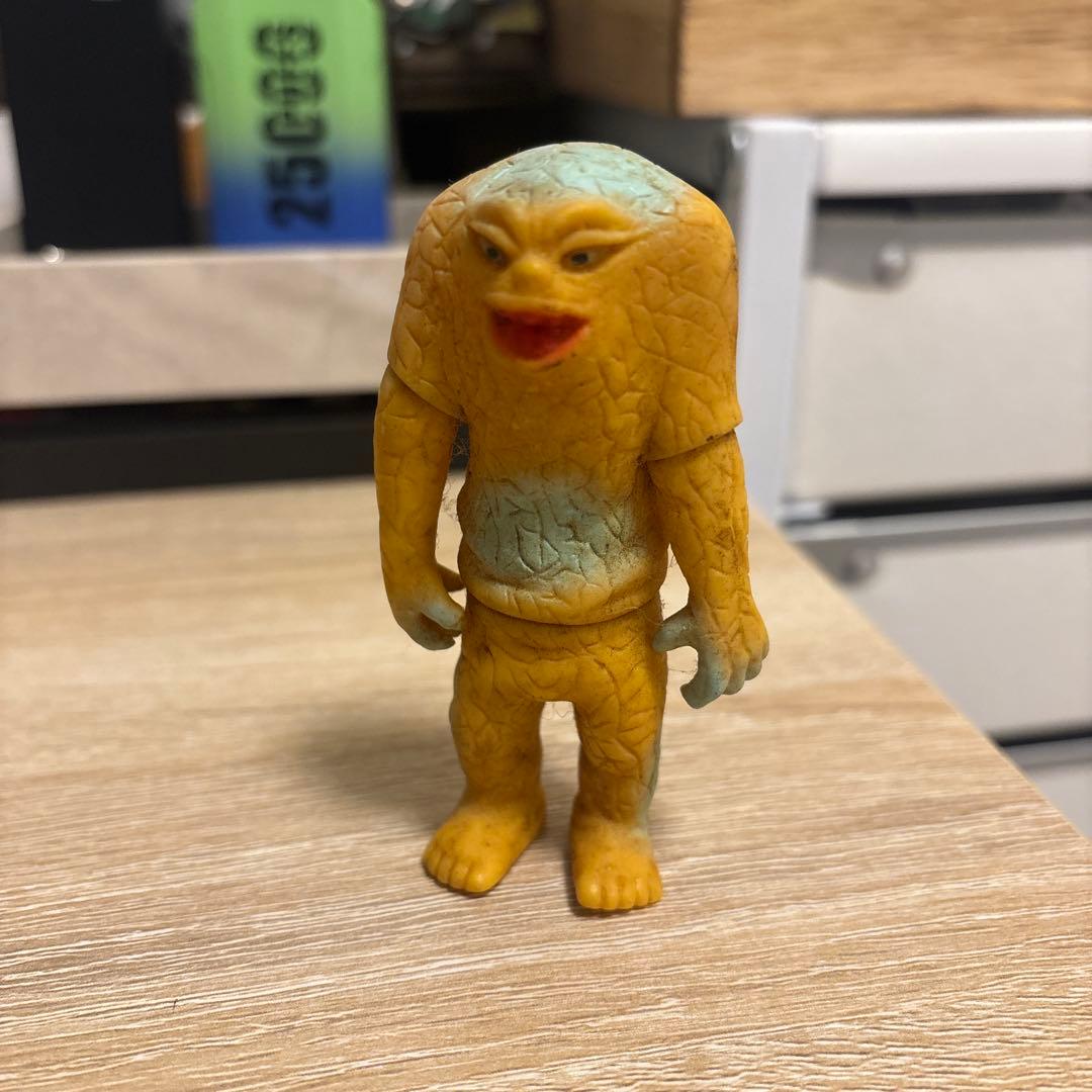 T*7様 ジャミラ 復刻版？ ミニソフビ ブルマァク 怪獣フィギュア