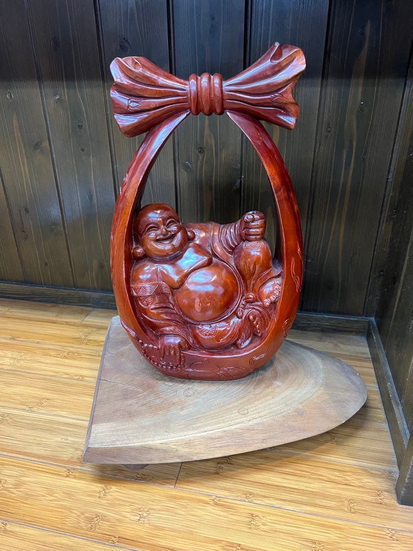 木製　リボン付き　仏像　布袋様　福の神　運気上昇 木製 リボン付き 仏像 布袋様 福の神 運気上昇 - メルカリ
