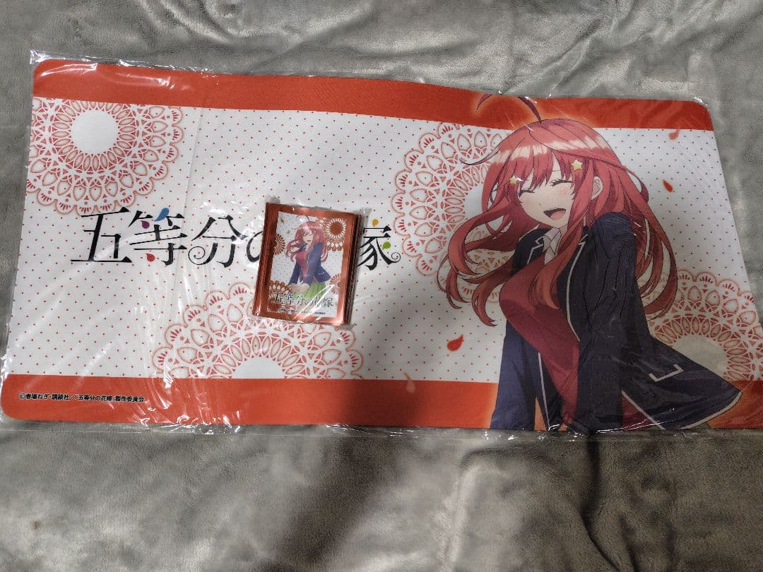 五等分の花嫁 プレイマットとカードスリーブ　中野五月 五等分の花嫁∽ イラストスリーブNT 中野五月 – FAN+Life