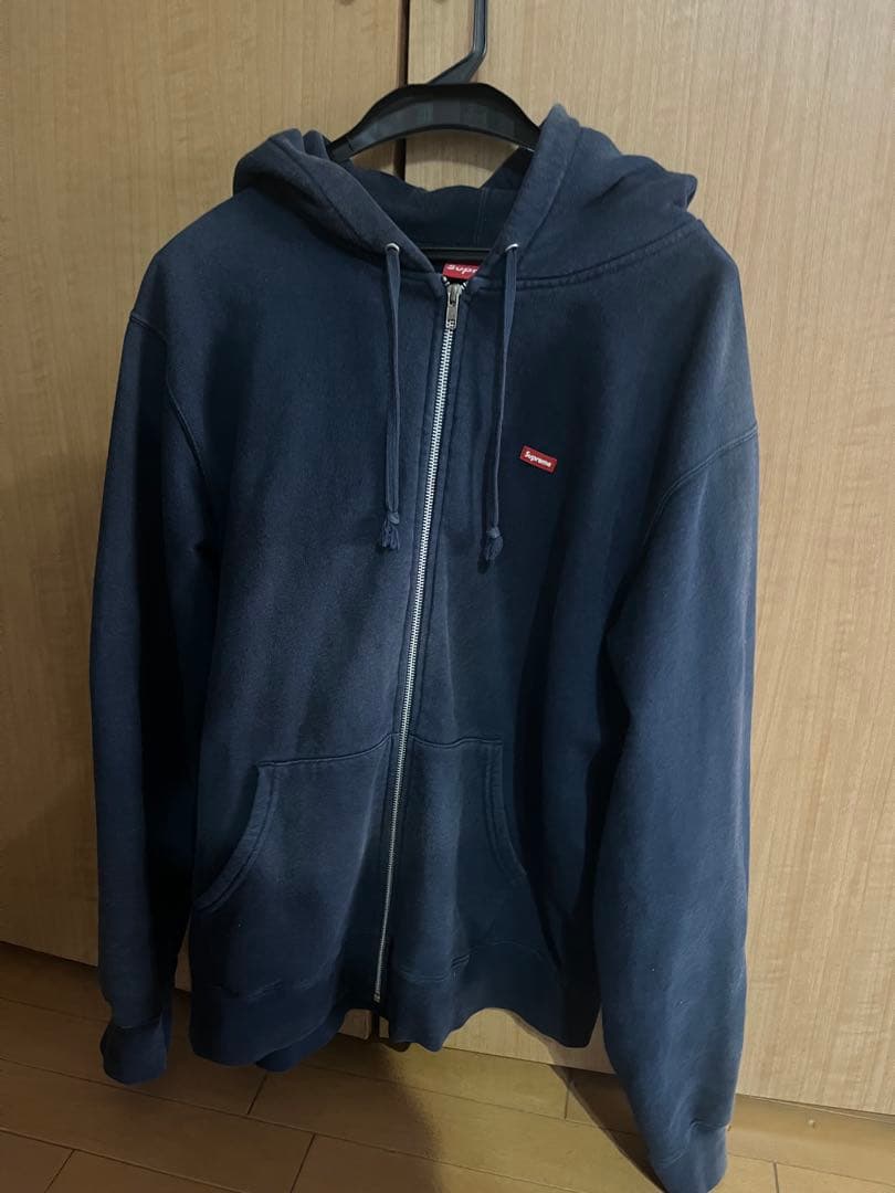 Supremeボックスロゴ ジップパーカー 【ネイビー】