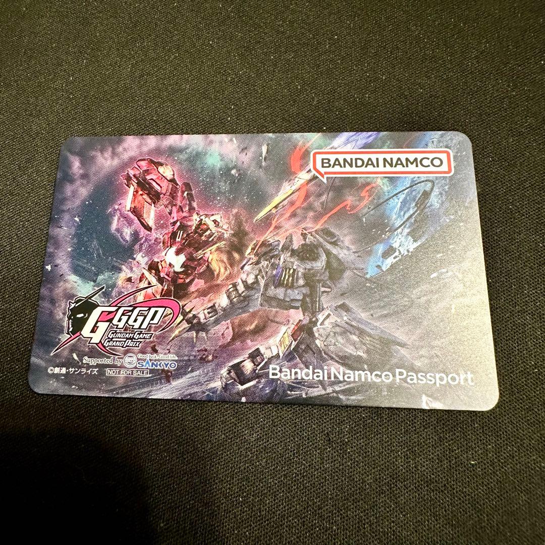 バンダイナムコ バナパス ガンダムデザイン GGGP 2000枚限定 - メルカリ