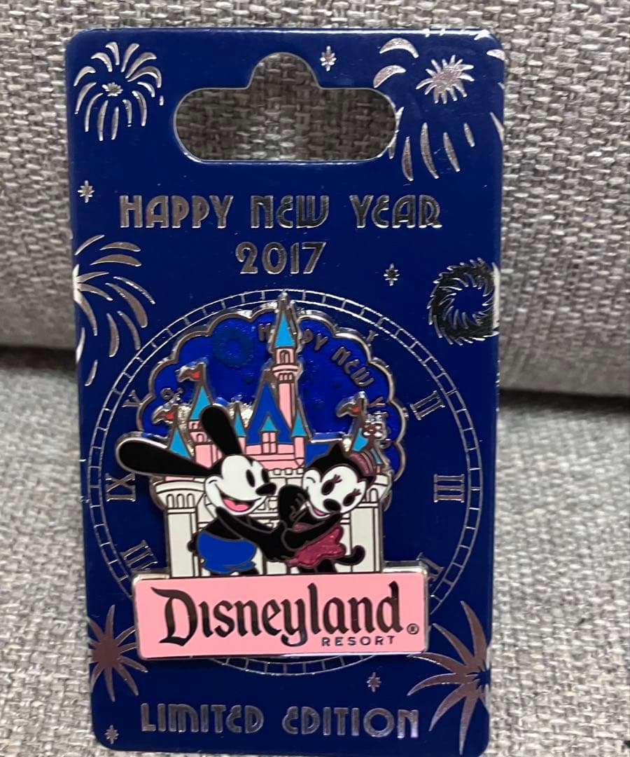 レア 限定 ディズニー ピンバッジ オズワルド ニューイヤー