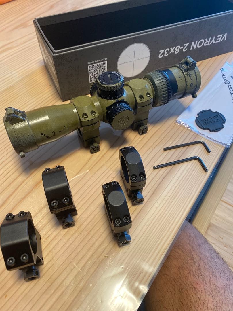 ベクターオプティクス　Vector Optics 2-8x32 スコープ