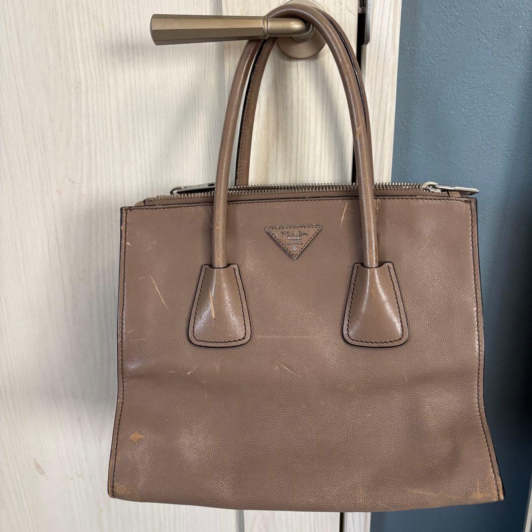 PRADA プラダ　バッグ