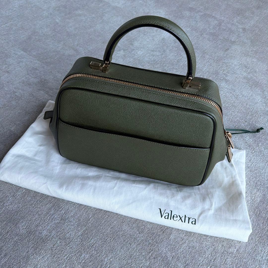 Valextraヴァレクストラ セリエエッセ ミディアム2WAYショルダーバッグ