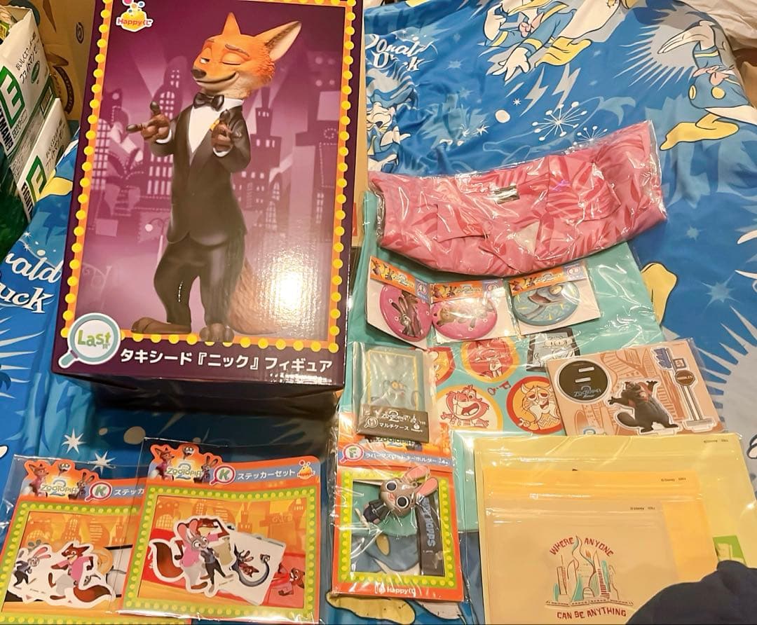 ズートピア2 ハッピーくじ ラスト賞タキシード「ニック」フィギュアその他セット