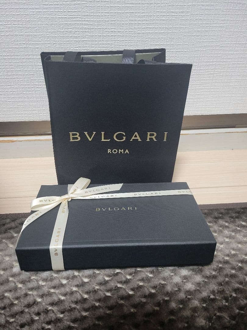 未使用BVLGARI ブラックレザー長財布 名入れ】 ブルガリ 財布 メンズ 長財布 ブランド 二つ折り レザー 本革