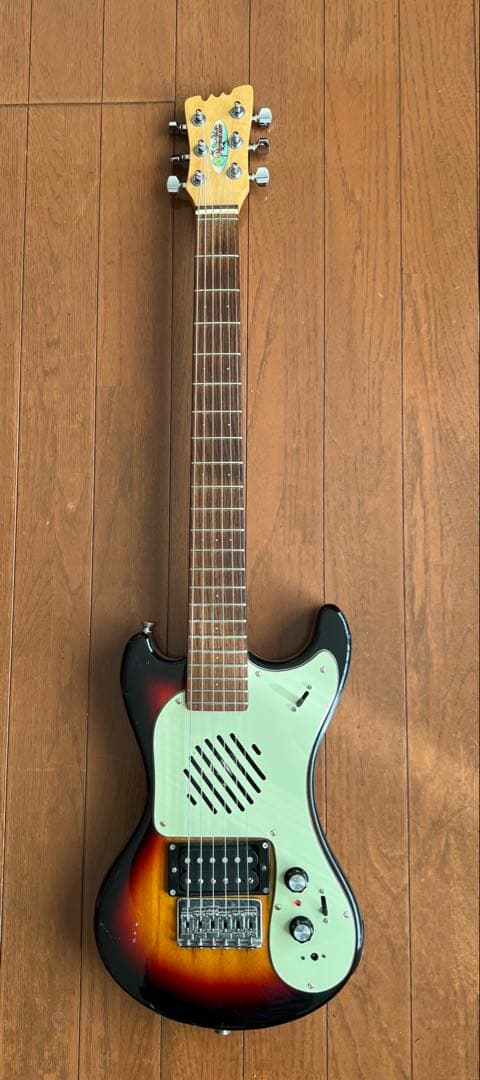 マリンライダー整備済コーラス付アンプ内蔵エレキギターミディアムスケール黒澤楽器