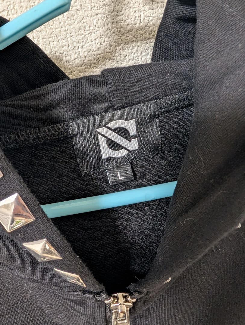 Novel Core OUTER Studs Logo Hoodie【L】 - メルカリ