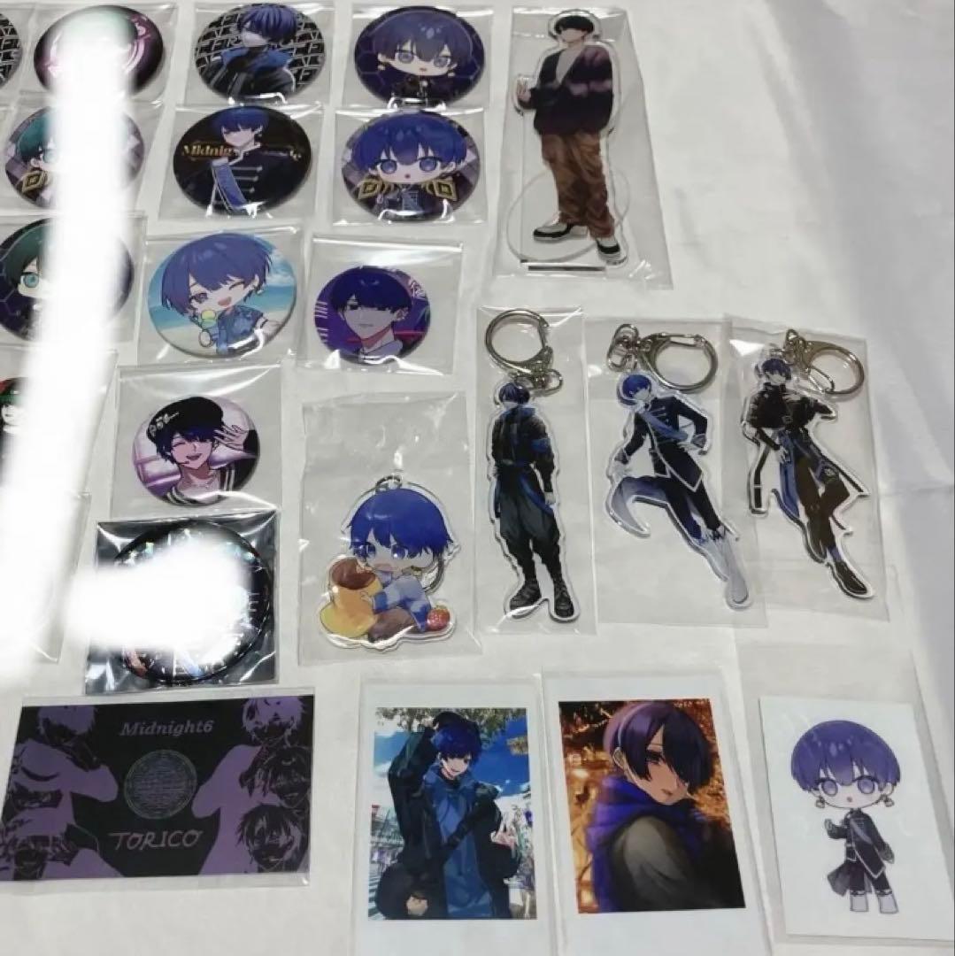 虚無虚無ぷりん　Midnight6　ミドナイ　缶バッジ　アクリルキーホルダー