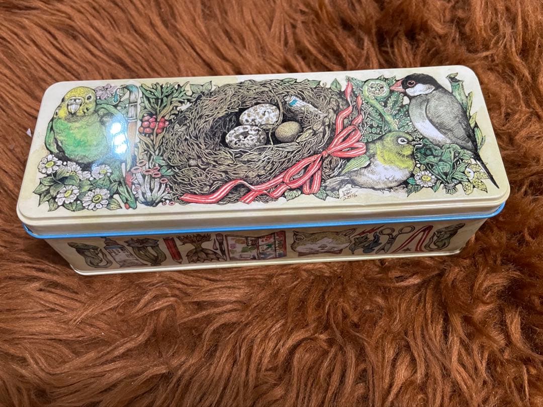 ヒグチユウコさんイラスト ホルベインブリキ缶 - メルカリ