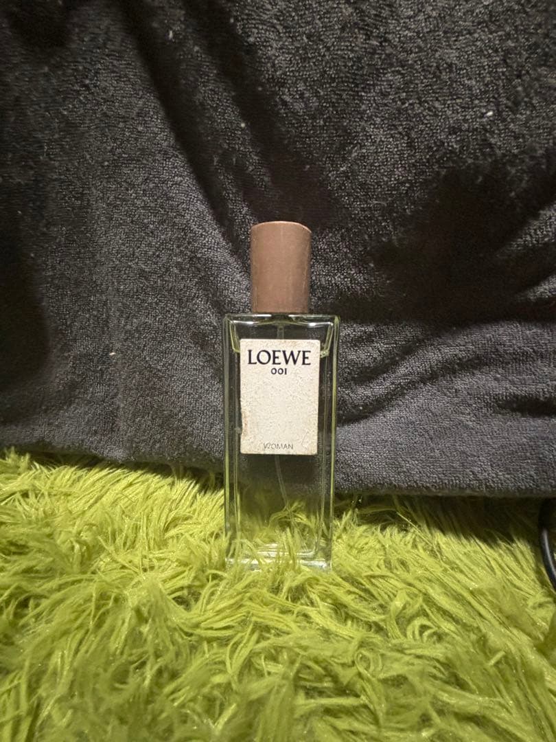 香水(ユニセックス) LOEWE 001 Woman