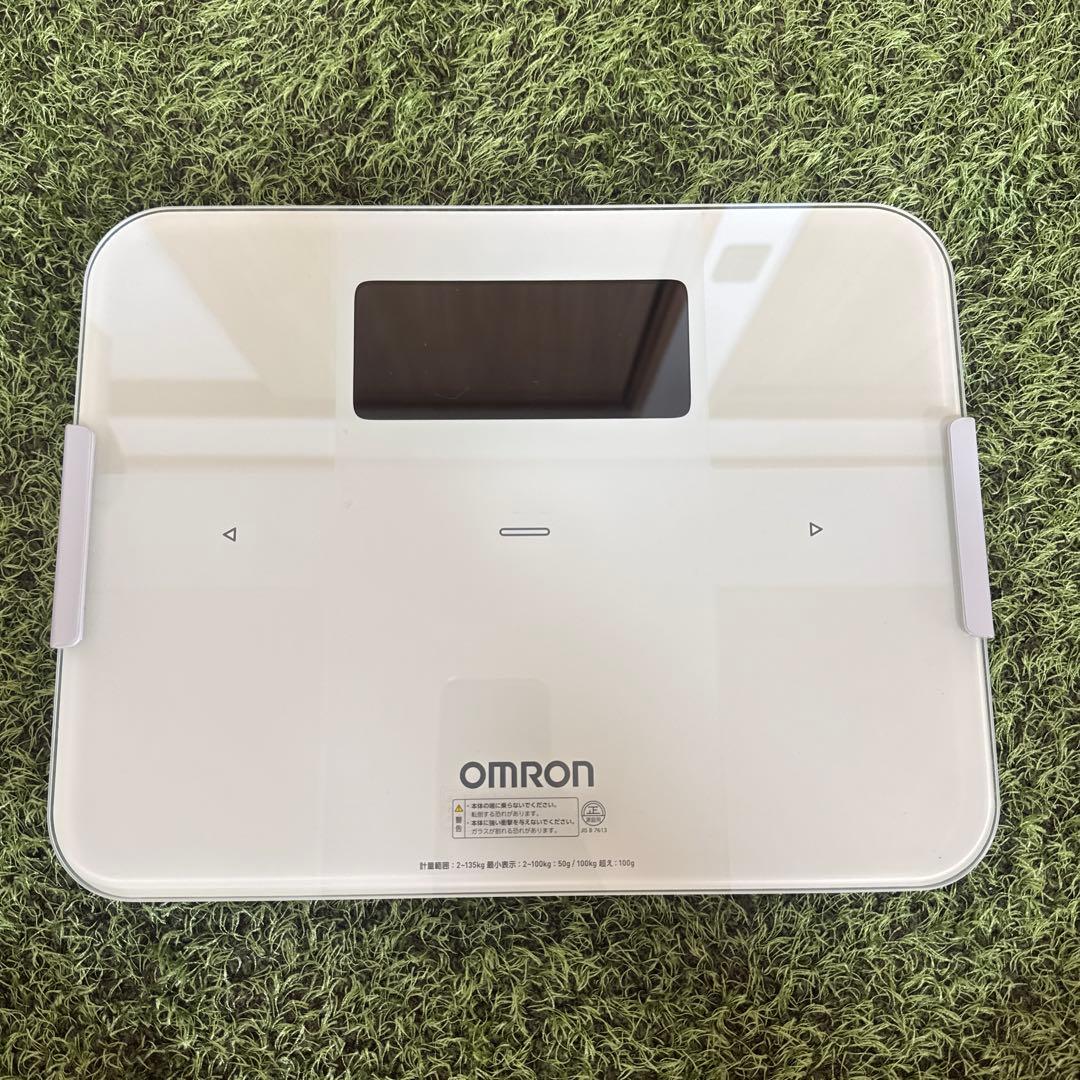 OMRON 体重計 ホワイト