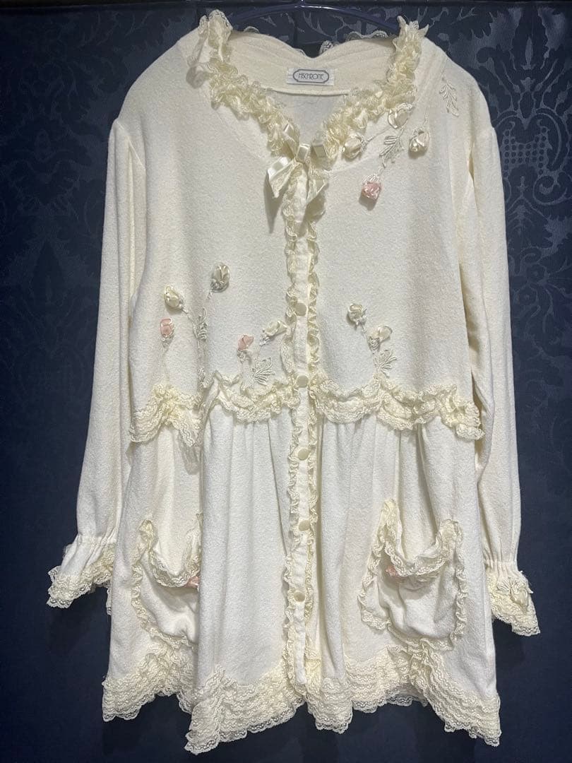 さえら　ヒスクローネ　パジャマ