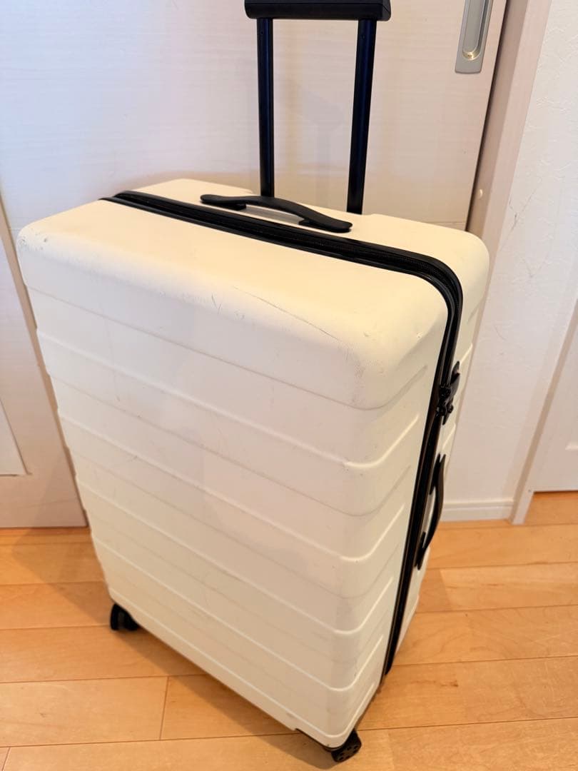 無印良品 白 アイボリー ハードキャリーケース104L 限定 スーツケース 無印良品（MUJI） スーツケース バーを自由に調節できる ハード