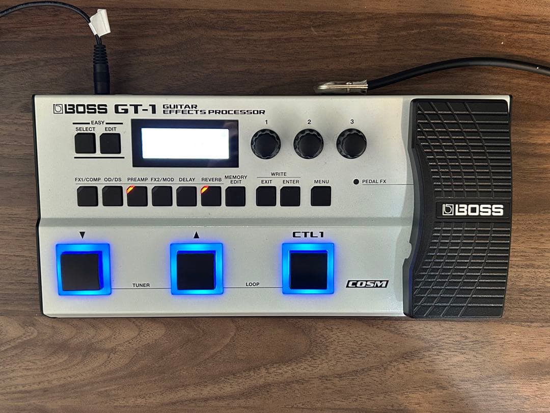 BOSS GT-1wh マルチエフェクター 限定カラー 純正アダプター付き