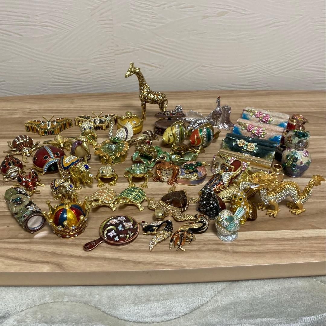 一つ800円計算 アンティーク　ジュエリーボックスや置物　ピィアースまとめ売り