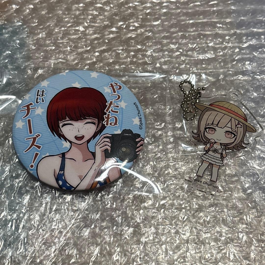 ダンガンロンパ マルイ 七海千秋 小泉真昼 アクスタ 缶バッジ - メルカリ