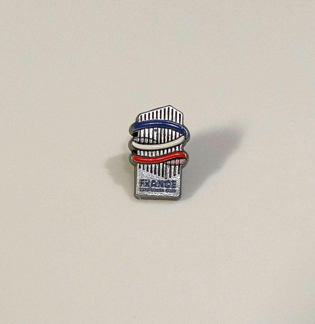 ★非売品★2025大阪万博フランス館 ピンバッジ 大阪関西万博 フランス館 ピンバッジ レア - メルカリ