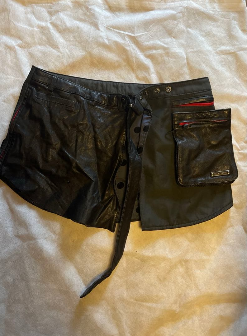 ヴィヴィアンタム羊革 ラップスカートウエストポーチ