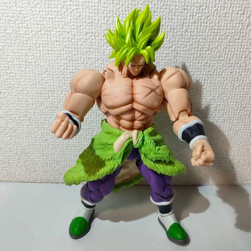 ☆　figuarts　ドラゴンボールフィギュア　ブロリー　超　☆
