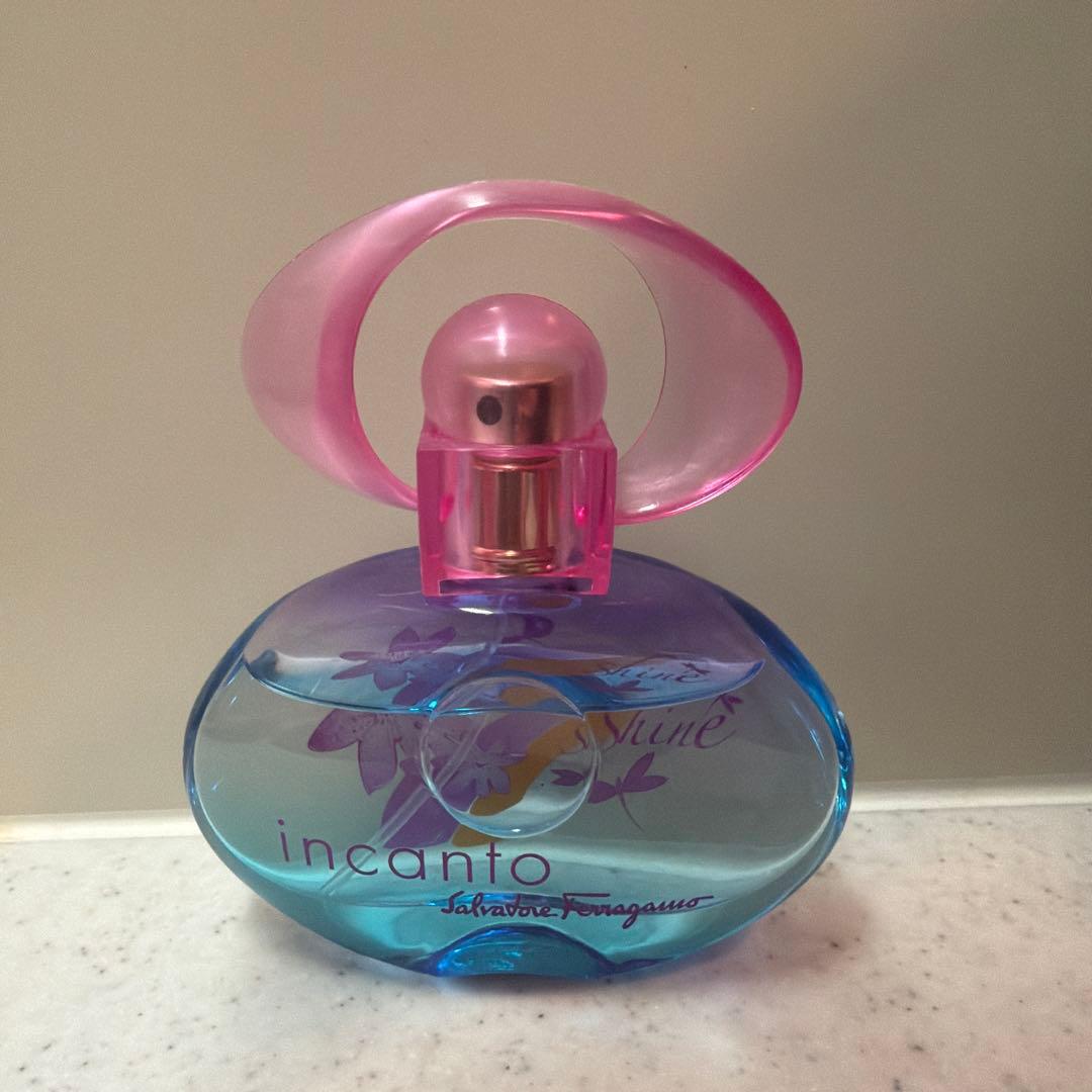 インカントチャーム フェラガモ オードトワレ 30ml - メルカリ