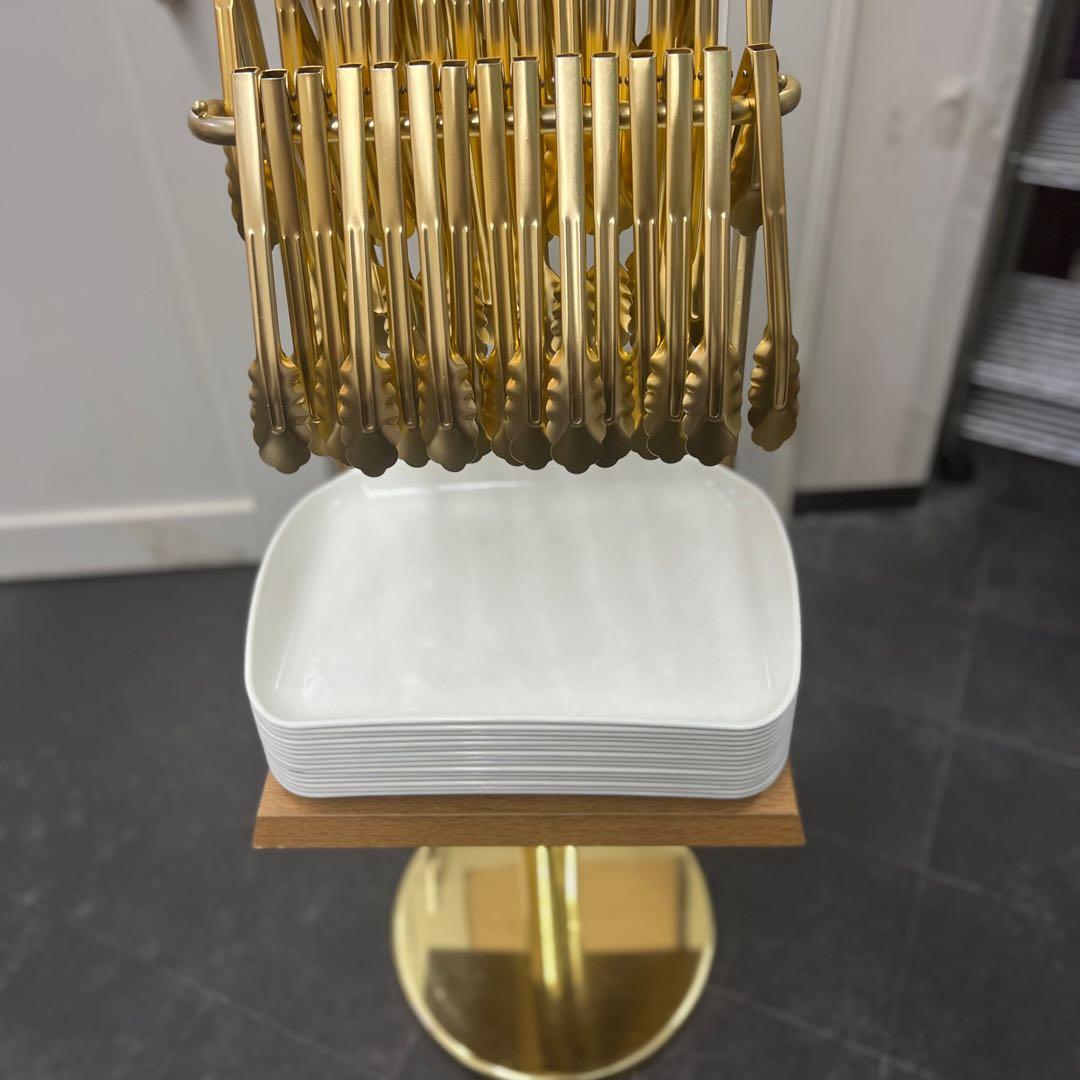 【中古品】シンプルセルフスタンド　パン屋　トング・トレー 台 収納 飾り棚