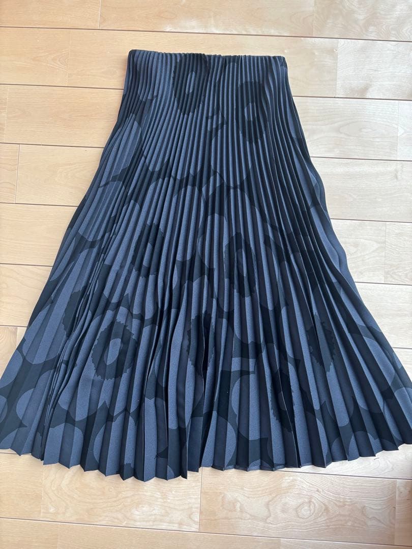 マリメッコ　プリーツスカート Myy Unikko スカート | Maija Isola | Marimekko (マリメッコ) 日本