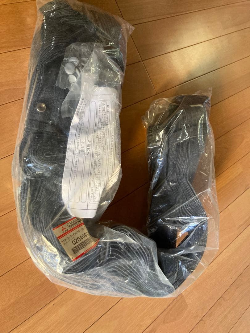 三菱ふそうスーパーグレート 純正カーテンセット(カスタム生地) - メルカリ