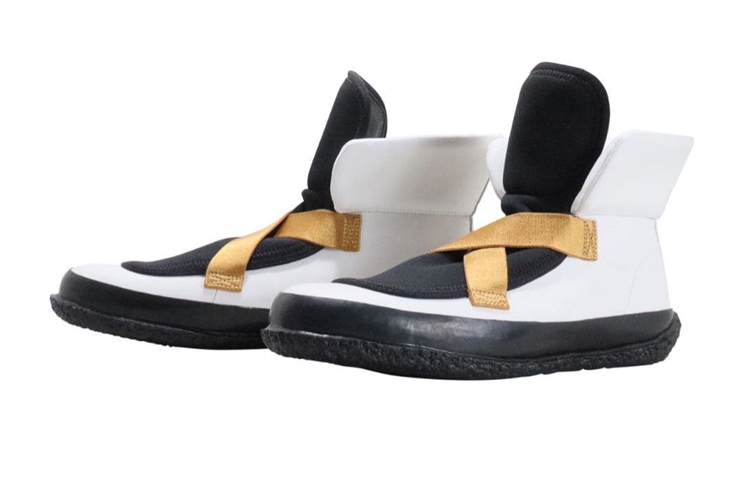 【値下げ】ポケモン 剣盾 ダンデ スニーカー 新品未使用