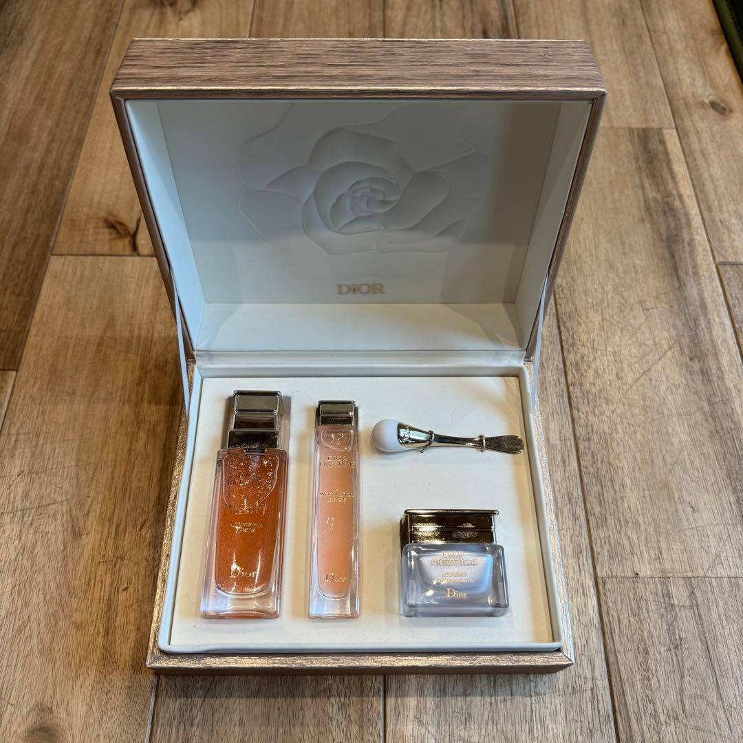 Dior 美容液2本とクリームセット