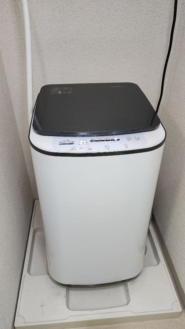 全自動小型熱水洗濯機「ニオイウォッシュ」 HTWATCNL 熱水洗濯 80℃ Amazon.co.jp: HTWATCNL 全自動小型熱水洗濯機 ニオイウォッシュ 2.8kg