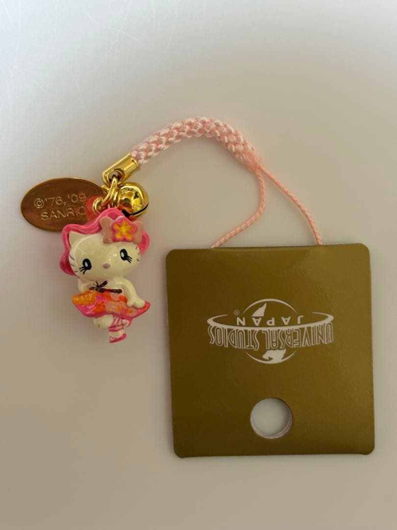 公*o様 大阪ユニバーサルスタジオ、ハローキティストラップ