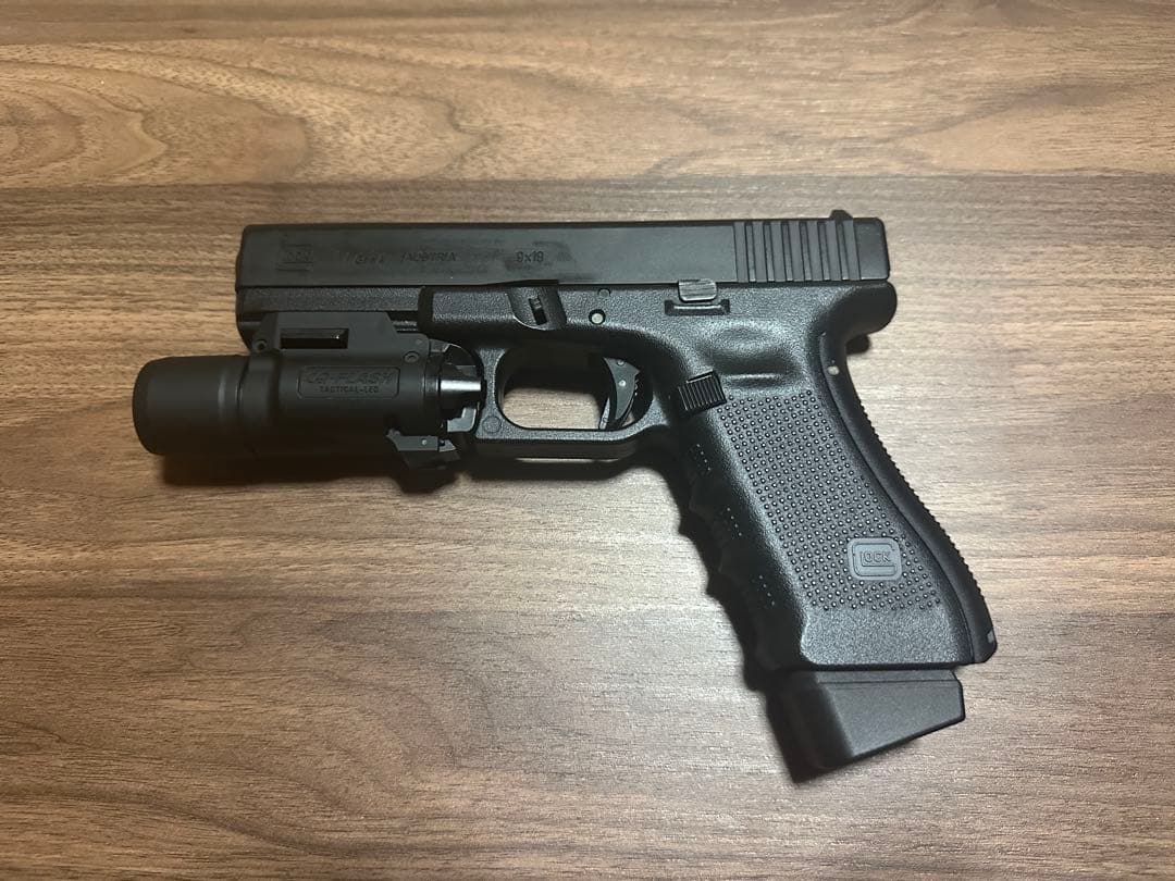 東京マルイGlock 17 gen4 マガジン ガス BB弾 付