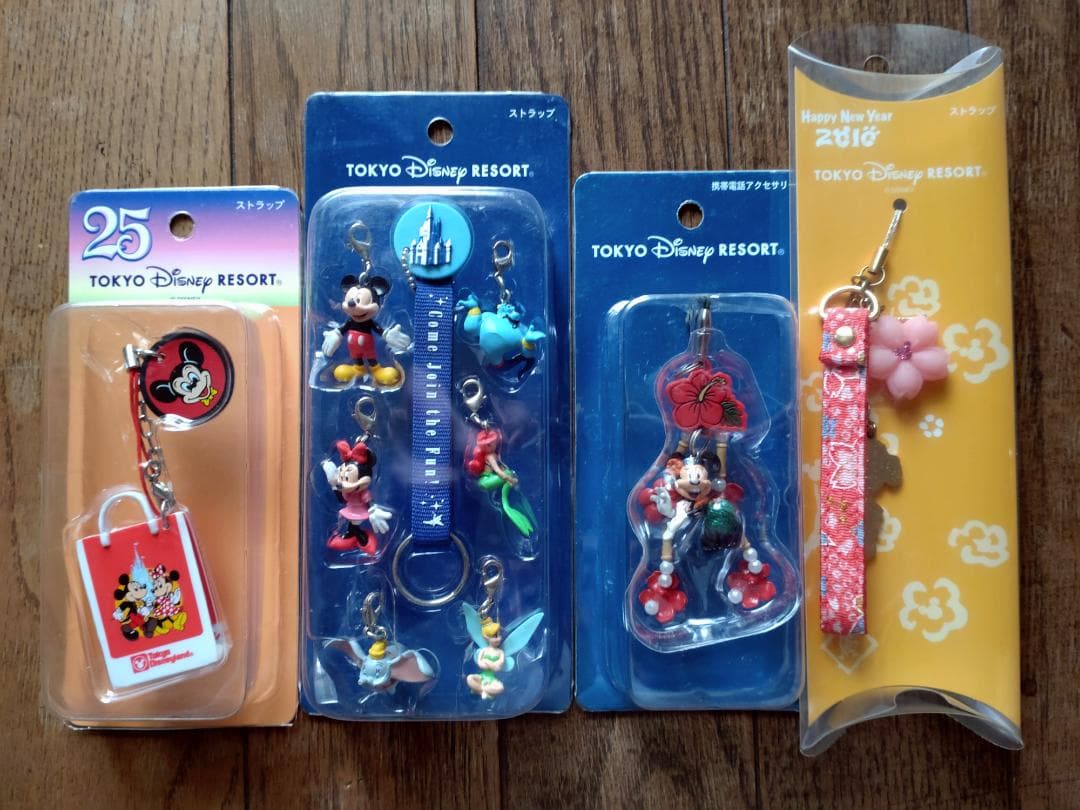 東京ディズニーリゾート 『ストラップ・キーチェーンなど』　５３品