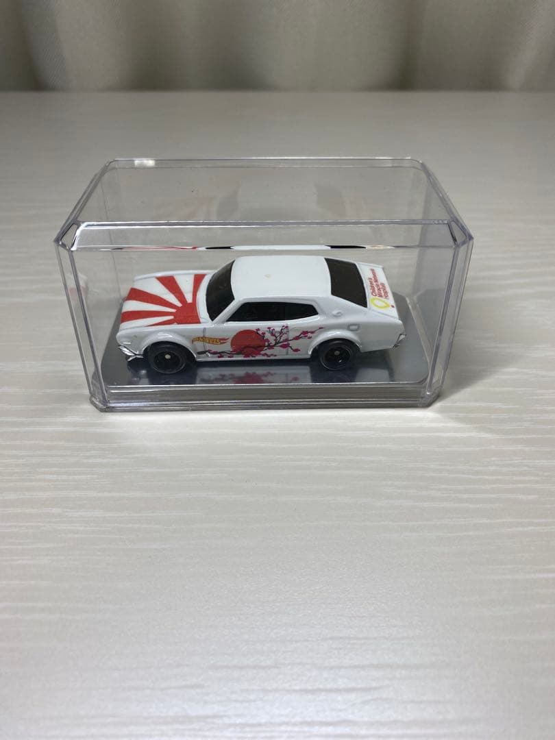 ミニカー HW NISSAN LAUREL 2000 SGX CHARITY CAR Nissan Laurel 2000 SGX Aero Lift Hotwheels Legends Tour Team
