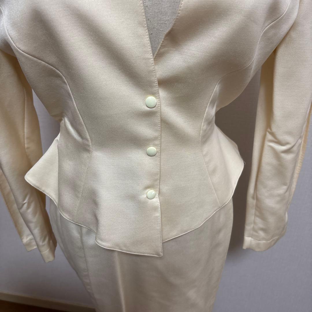 やげたゆきこ 未使用　ティエリー・ミュグレー　シルクスーツ