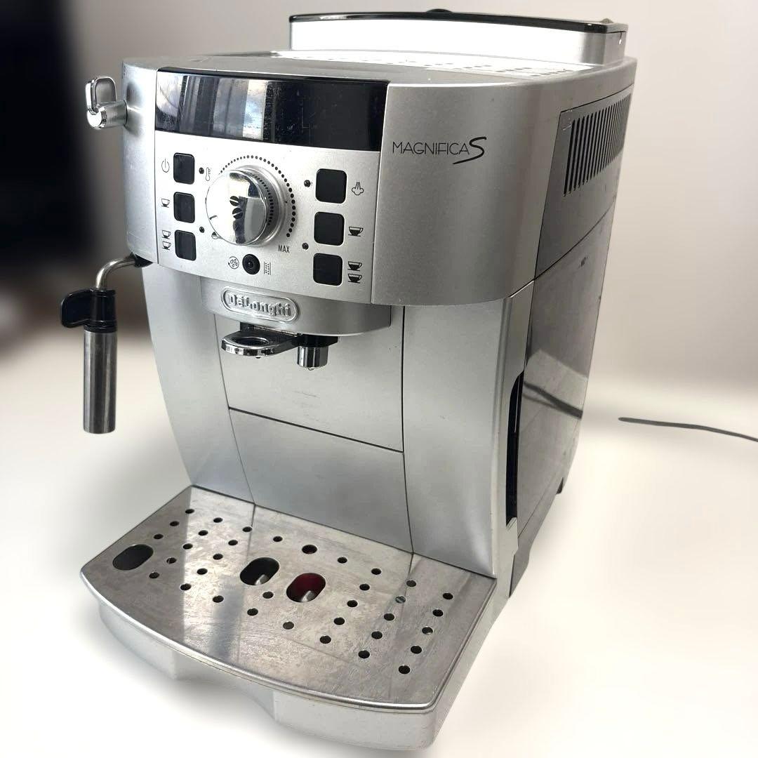 ECAM22110SBHN デロンギ MAGNIFICA S エスプレッソマシン - メルカリ