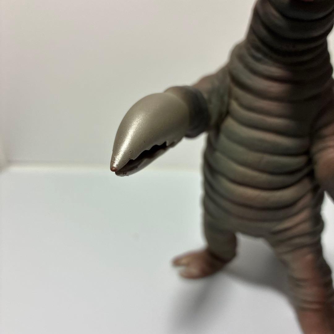 CCP 佐竹雅昭怪獣コレクション サドラ ノーマルver. 赤茶 - メルカリ