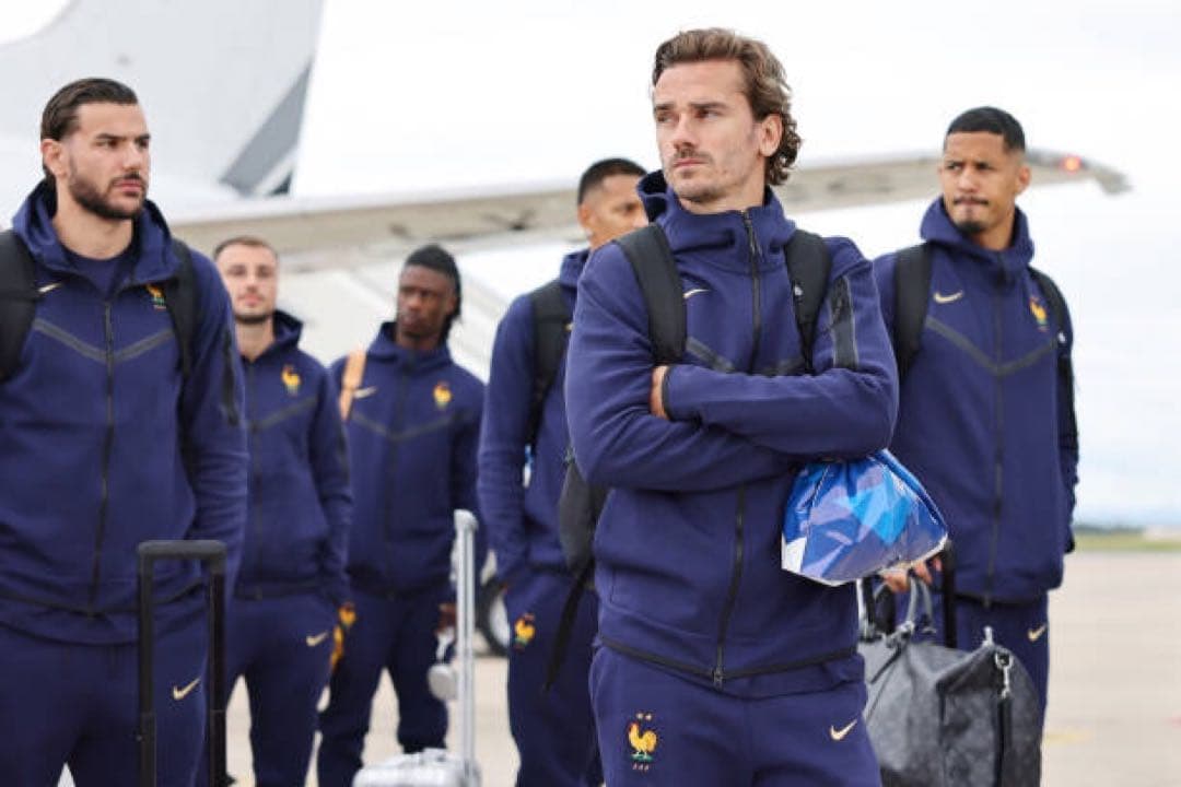 NIKE フランス代表 テックフリース パンツ - メルカリ